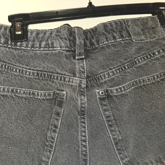 Denim&Co Black Frayed Jean Shorts - Picture 4 of 5